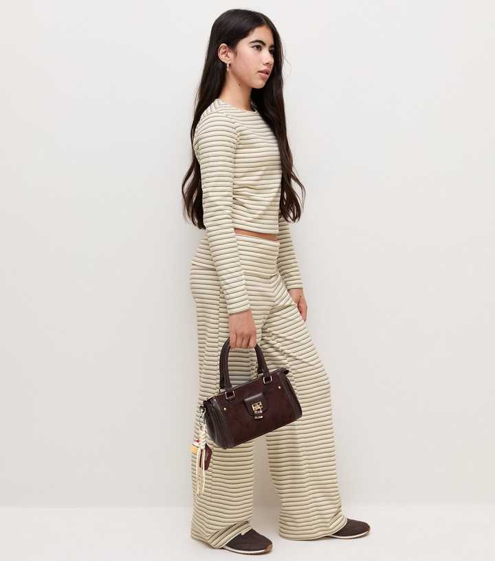 girls-white-stripe-soft-touch-ruched-long-sleeve-top-2.jpg Girls White Stripe Soft Touch Ruched Long Sleeve Top - 图片 3